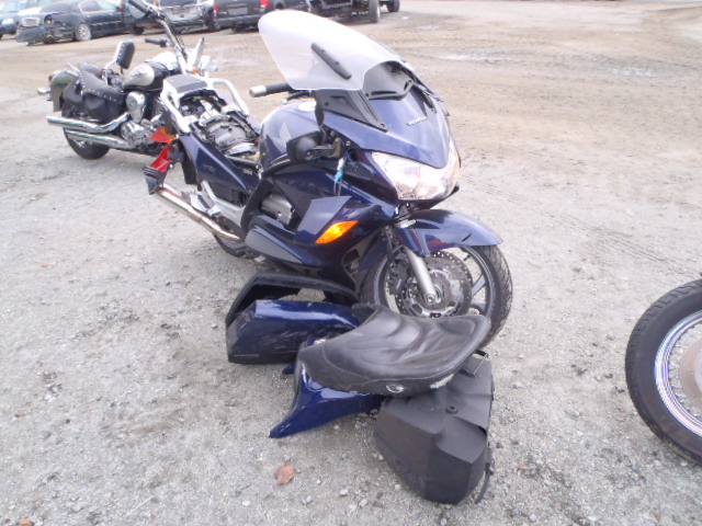 Honda ST1300A
