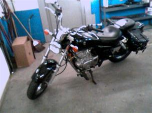 Suzuki GZ250
