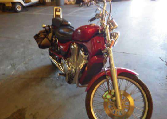 Suzuki VS800