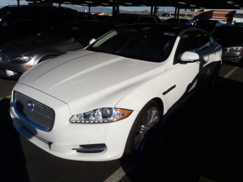 Jaguar XJ