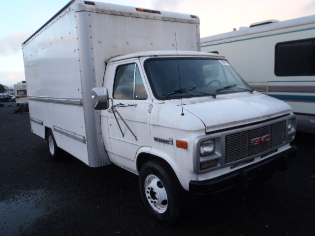 GMC Cutaway Van
