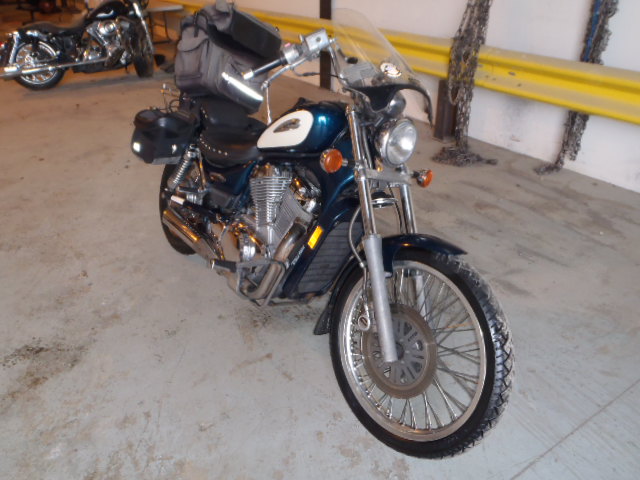 Suzuki VS800