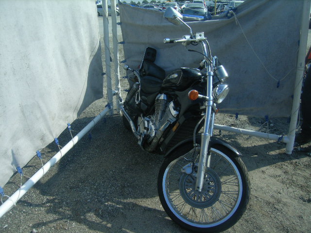 Suzuki VS800