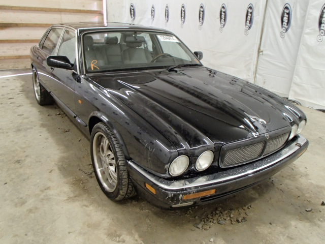Jaguar XJR