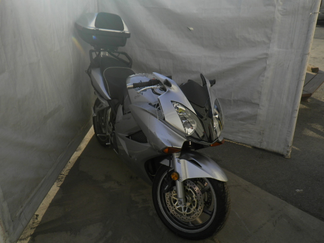 Honda VFR800 (INTERCEPTOR)