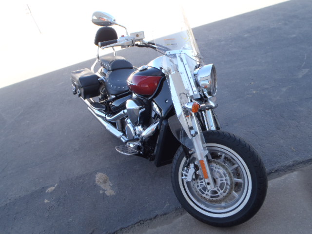 Suzuki VLR1800/VLR1800T