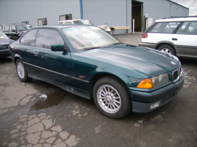 BMW 318iS