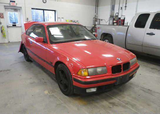 BMW 318iS