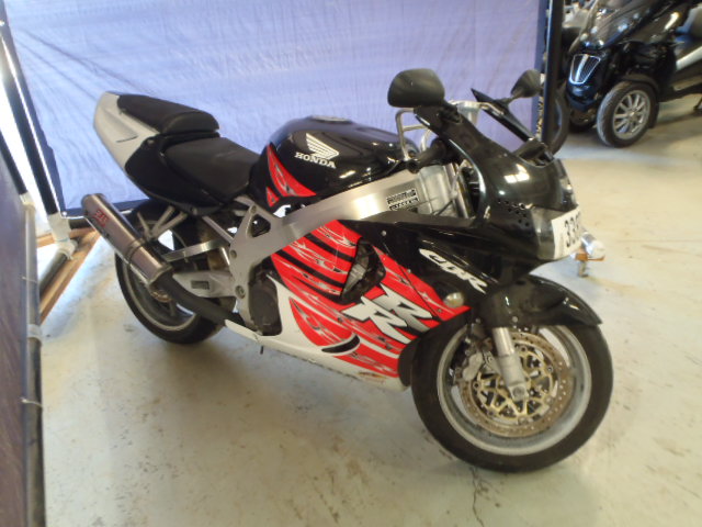 Honda CBR900
