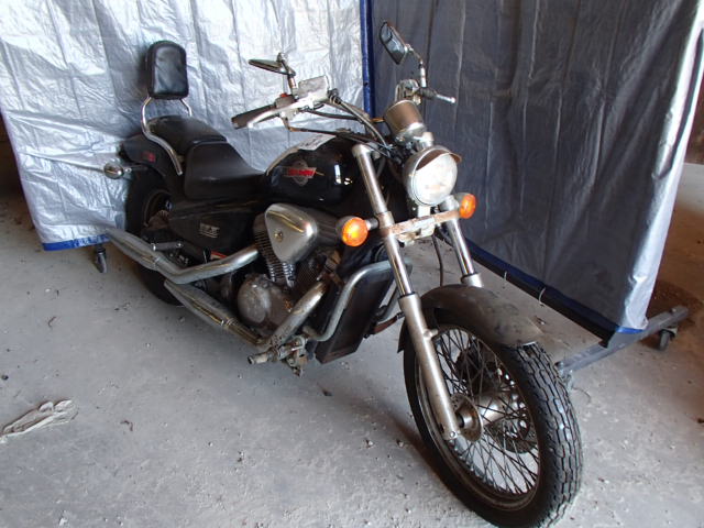 Honda VT600C (SHADOW VLX)