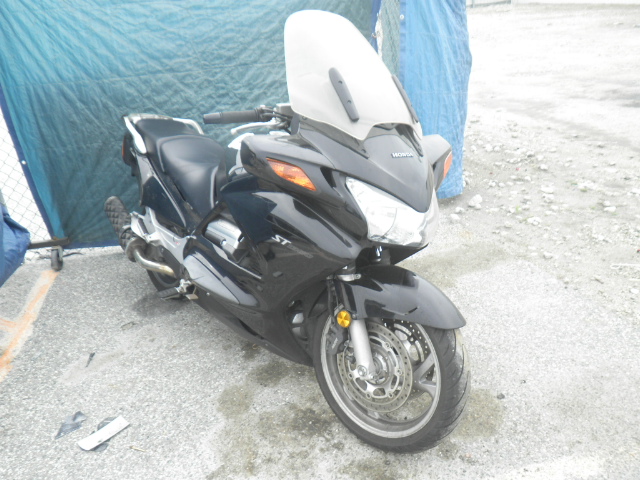 Honda ST1300A