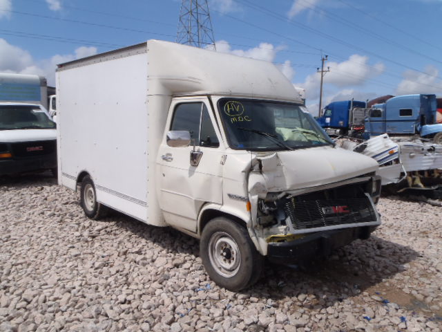 GMC Cutaway Van