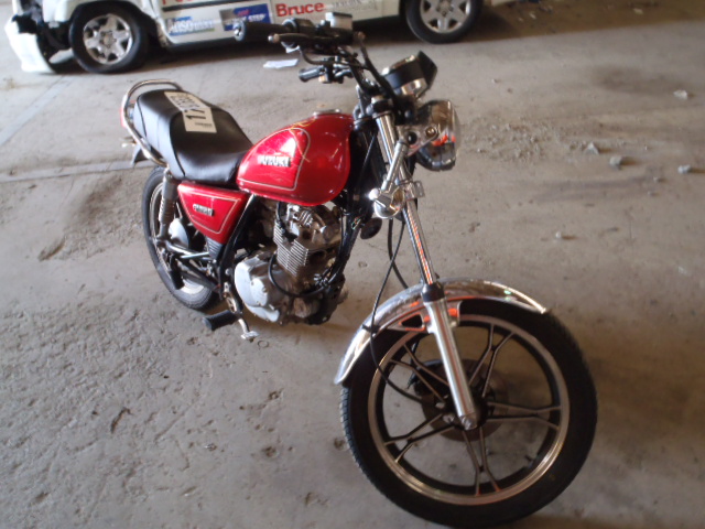 Suzuki GN125E
