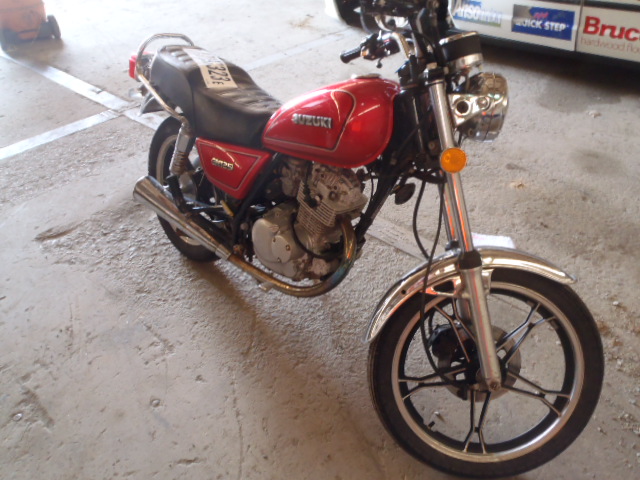 Suzuki GN125E