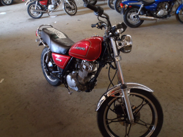 Suzuki GN125E