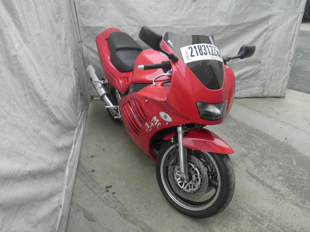Suzuki RF900R