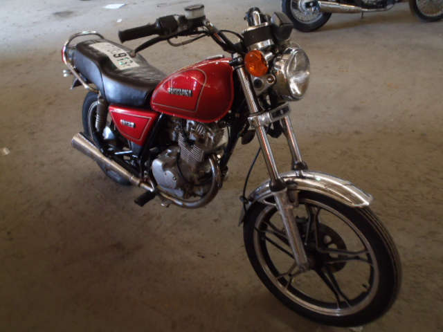 Suzuki GN125E