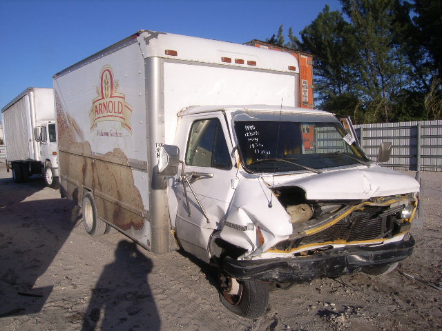 GMC Cutaway Van