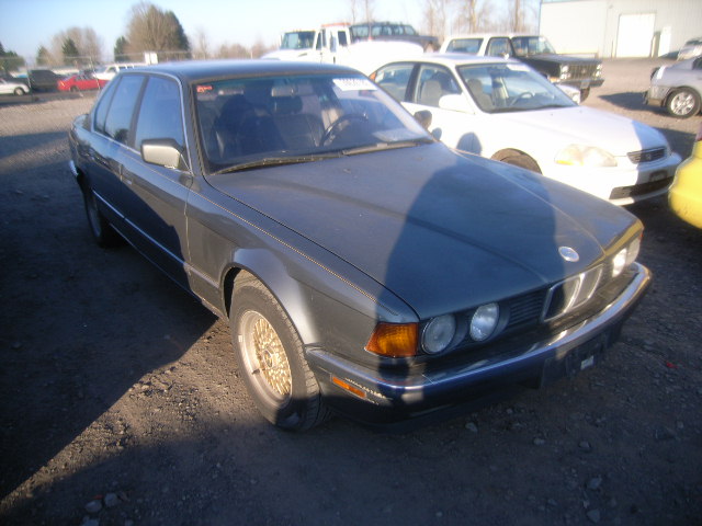 BMW 735i