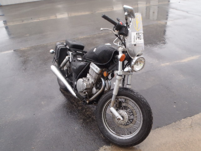 Suzuki GZ250