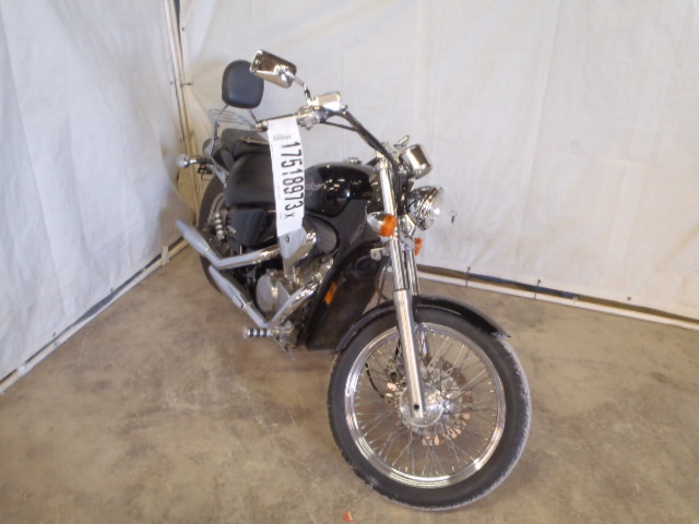 Honda VT600C (SHADOW VLX)