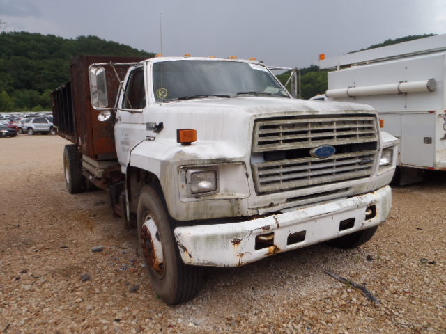 Ford F-700
