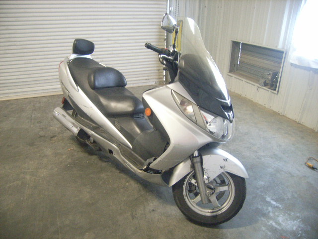 Suzuki AN400K