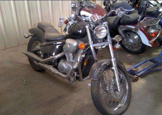Honda VT600C (SHADOW VLX)