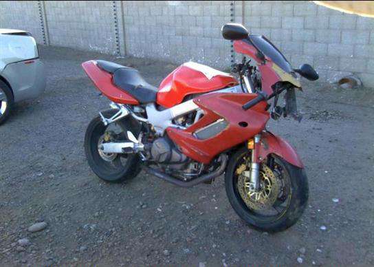 Honda VTR1000F (SUPERHAWK)