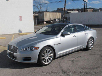 Jaguar XJ
