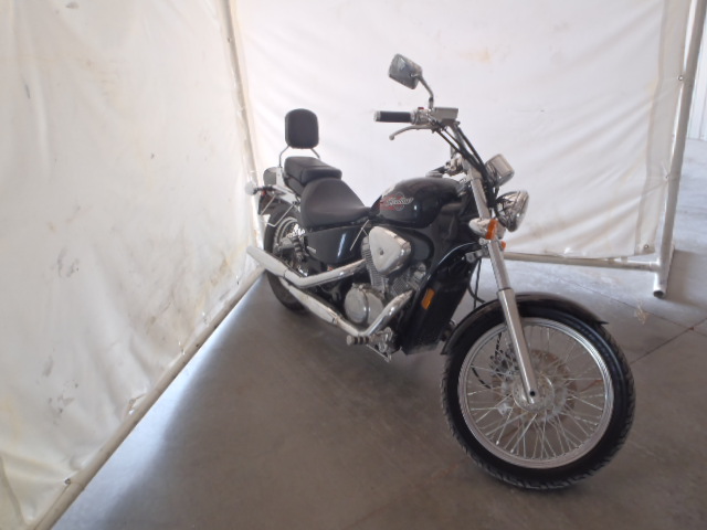 Honda VT600C (SHADOW VLX)