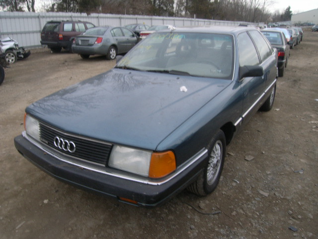 Audi 100
