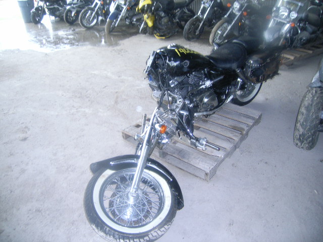 Honda VT1100C3 (SHADOW AERO)