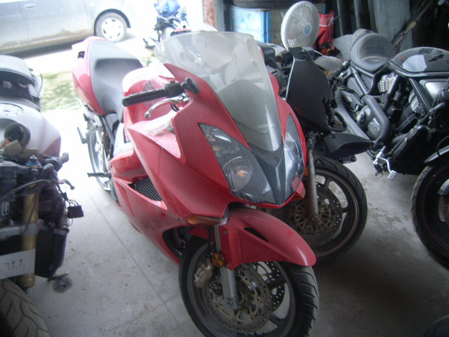 Honda VFR800A (INTERCEPTOR)