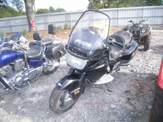 Honda PC800 (PACIFIC COAST)