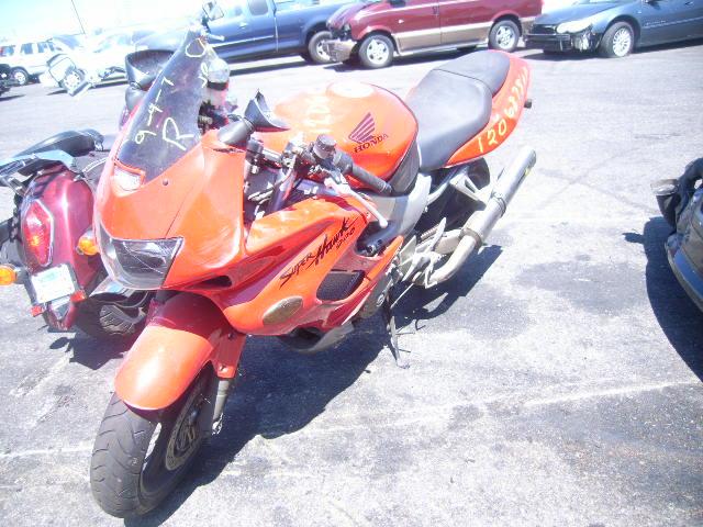 Honda VTR1000F (SUPERHAWK)