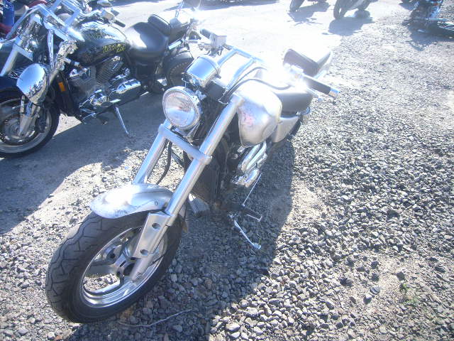 Suzuki VZ800K