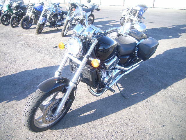 Honda VF750C2 (MAGNA)