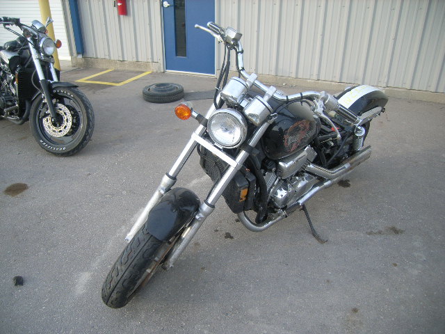 Honda VF750C (MAGNA)