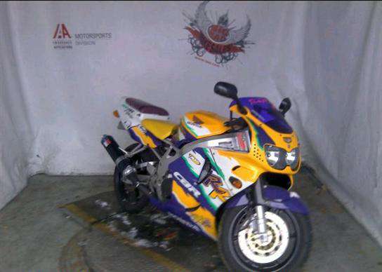 Honda CBR900