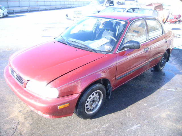 Suzuki Esteem