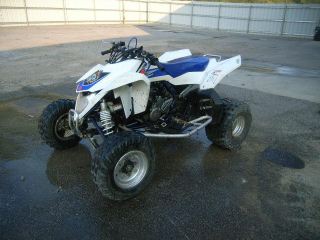 Suzuki LT-R450