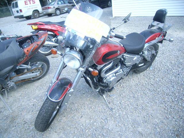 Suzuki VZ800