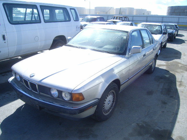 BMW 735i