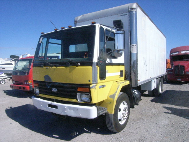 Ford CF7000