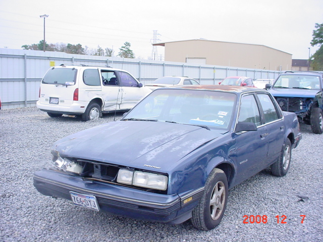 Pontiac 6000