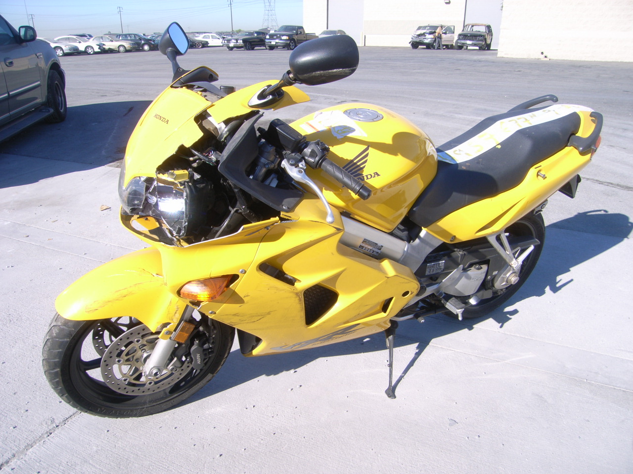 Honda VFR800Fi (INTERCEPTOR)