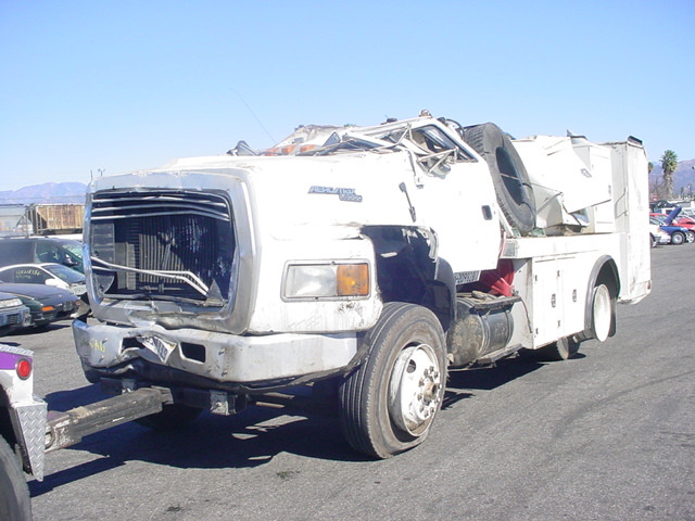 Ford LA8000