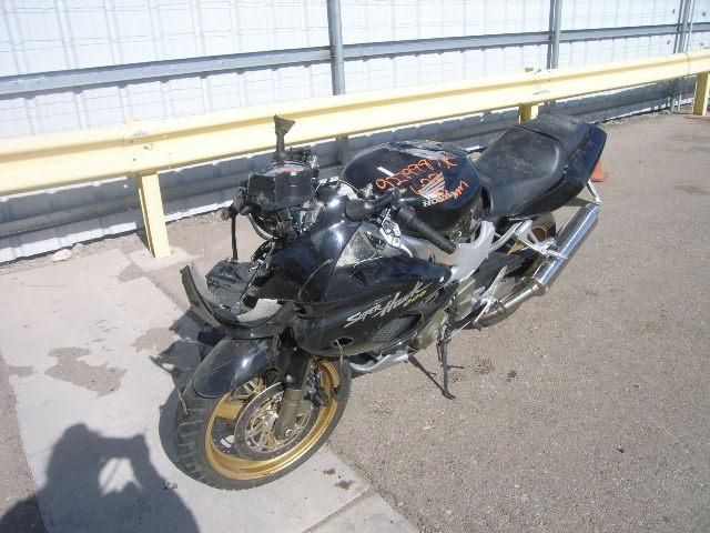 Honda VTR1000F (SUPERHAWK)