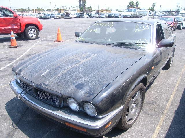 Jaguar XJR